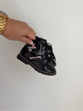 Disney x Lefties Minnie Mouse Patent Lace-Up Boots (Size 7)
